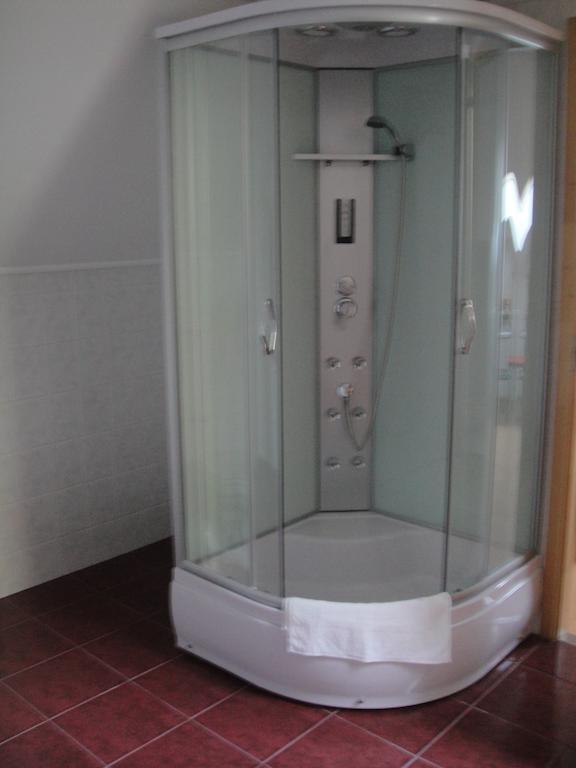 Hotel Paks Panzió Habitación foto